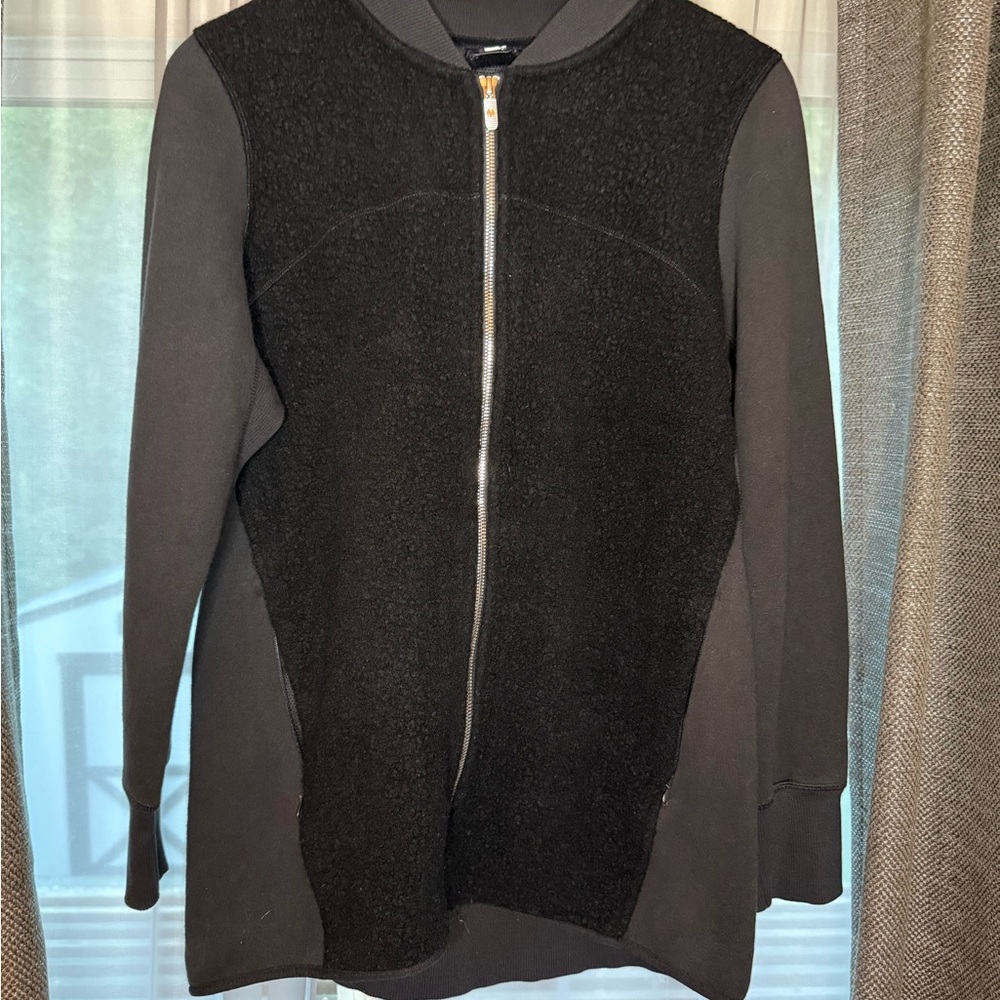 lululemon athletica Black Zip Up Jacket